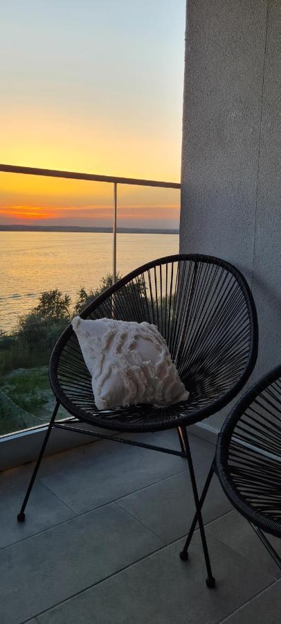 Golden Mirage Sunset Apartment Mamaia Bagian luar foto