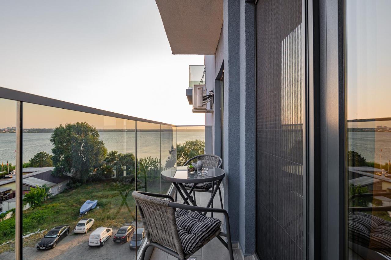 Golden Mirage Sunset Apartment Mamaia Bagian luar foto